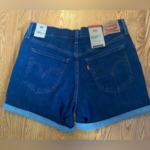 NWT Levi's Dark Blue Jean Shorts Size 29